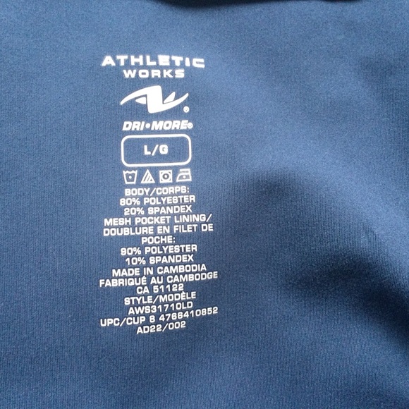 Athletics Works Large Running Workout Jacket Great Layering piece - Picture 3 of 9